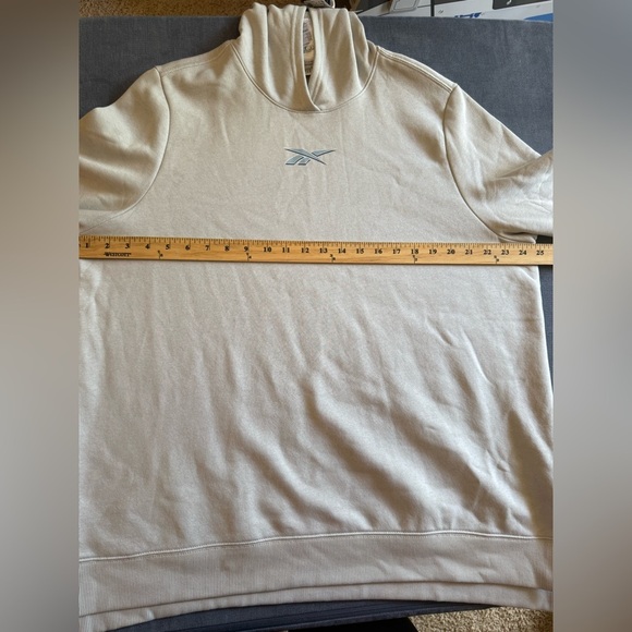 Reebok Hoodie Women SZ XL Grey Fleece Pull Over Logo New Casual Outerwear Jacket - Picture 8 of 9